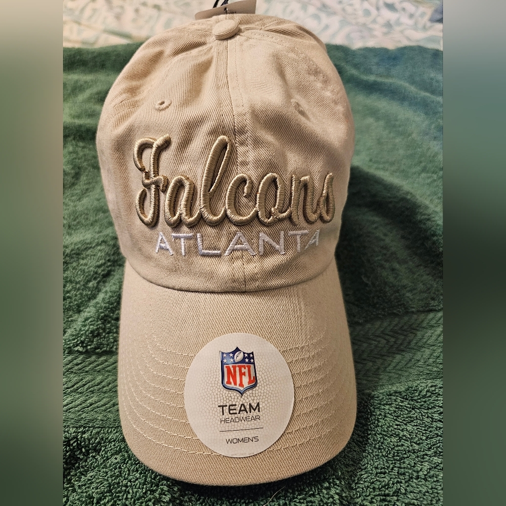 NWT Atlanta Falcons Adjustable Cap.